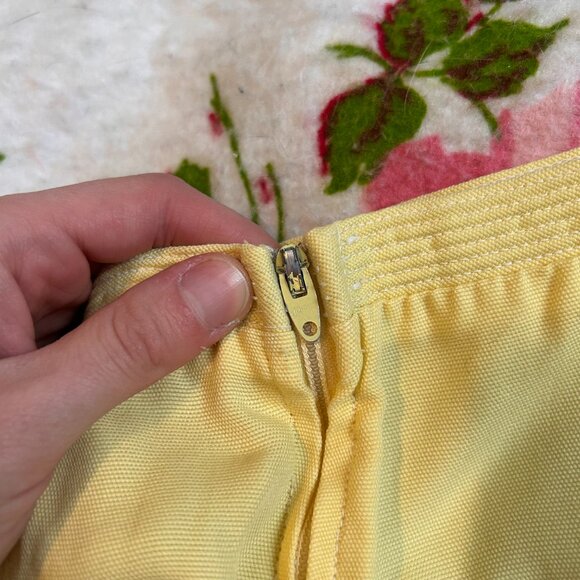 1970s union made yellow pleated side zip shorts - Picture 11 of 12